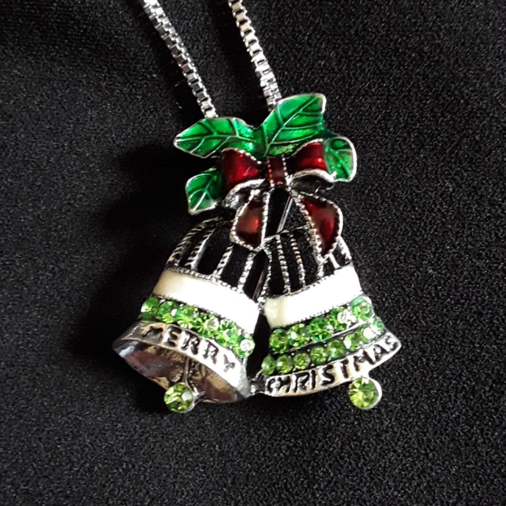 CRYSTAL BELLS NECKLACE & BROOCH